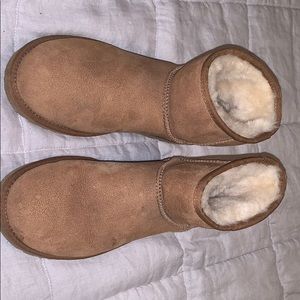 UGG Classic Mini 2